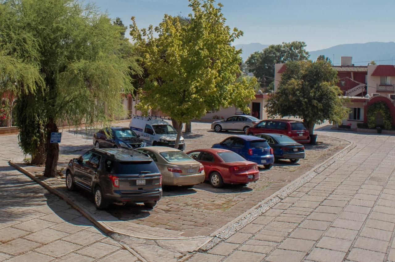 Hotel Huizache Saltillo Dış mekan fotoğraf